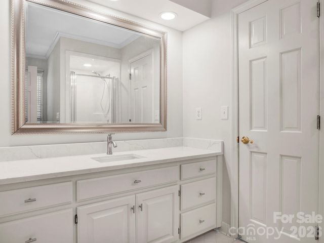 708 Barington Place, Matthews, NC 28105