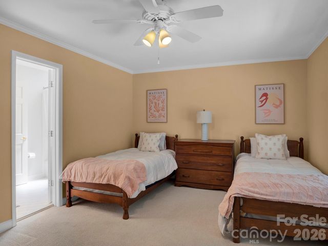 708 Barington Place, Matthews, NC 28105