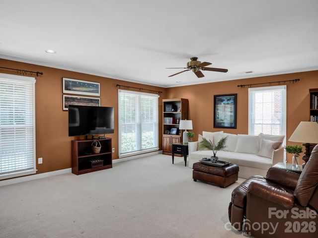 708 Barington Place, Matthews, NC 28105