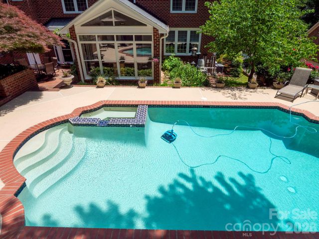 708 Barington Place, Matthews, NC 28105