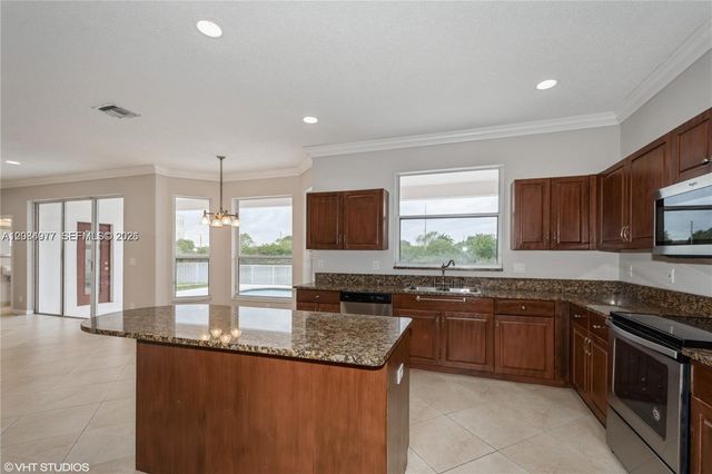 2646 SW 183 Avenue, Miramar, FL 33029