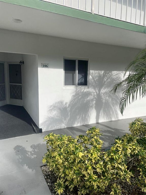 2 Garden Street 106m, Tequesta, FL 33469