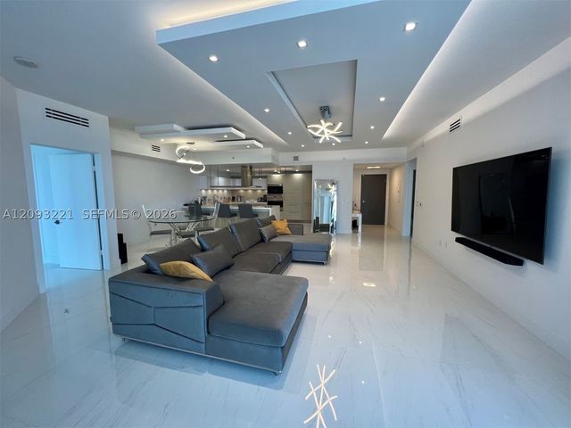 17301 Biscayne Blvd 1707, North Miami Beach, FL 33160