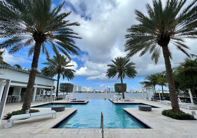 17301 Biscayne Blvd 1707, North Miami Beach, FL 33160