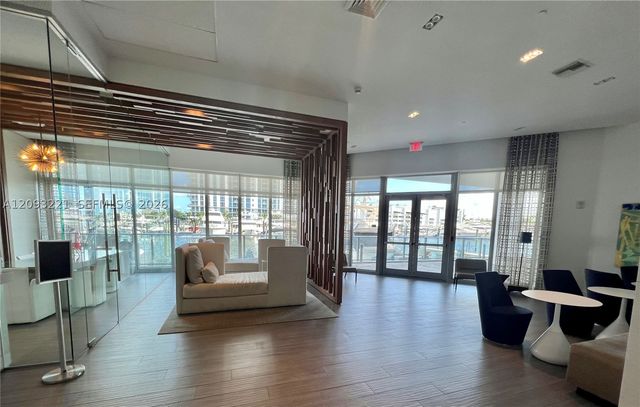 17301 Biscayne Blvd 1707, North Miami Beach, FL 33160