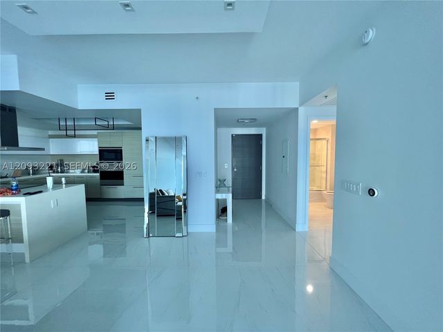 17301 Biscayne Blvd 1707, North Miami Beach, FL 33160