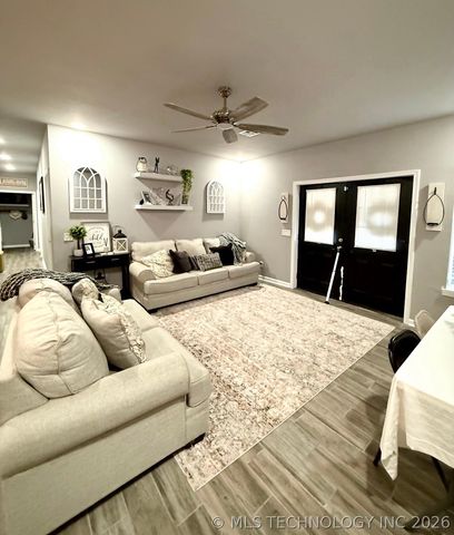 10356 Fig Road, Henryetta, OK 74437