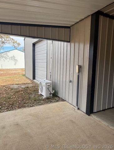 10356 Fig Road, Henryetta, OK 74437