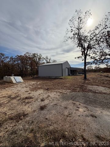 10356 Fig Road, Henryetta, OK 74437