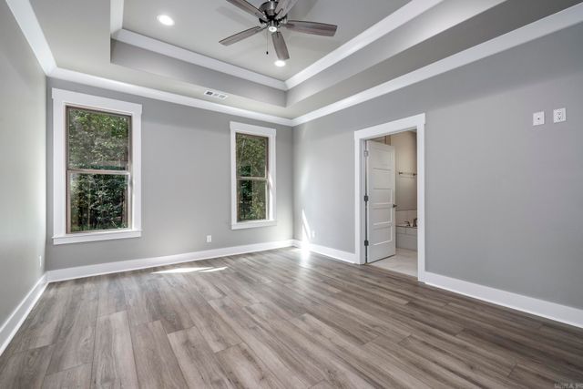 56 Biarritz Way, Hot Springs Village, AR 71909