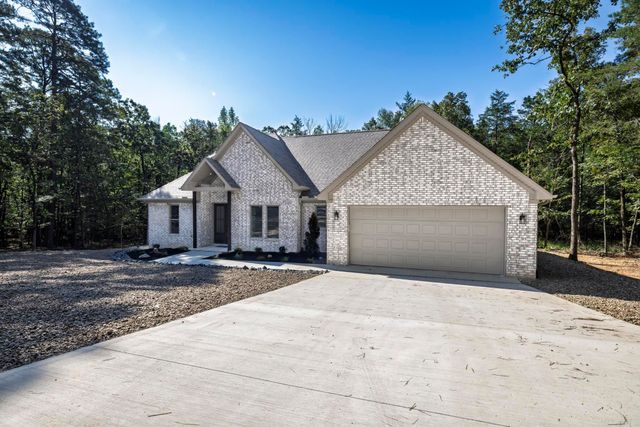 56 Biarritz Way, Hot Springs Village, AR 71909