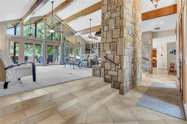 624 Hi Stirrup, Horseshoe Bay, TX 78657