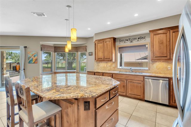 624 Hi Stirrup, Horseshoe Bay, TX 78657