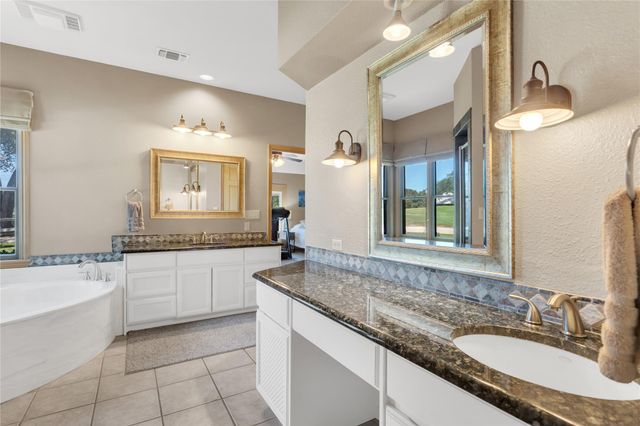 624 Hi Stirrup, Horseshoe Bay, TX 78657