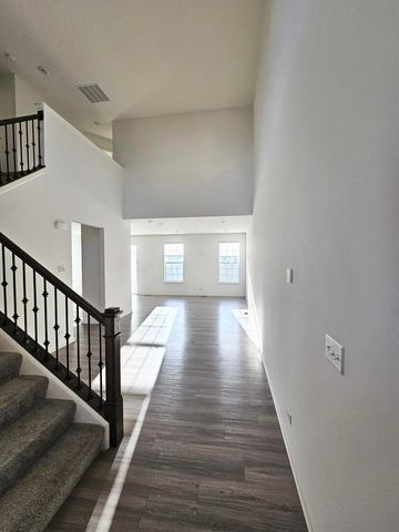 2049 Stuttle Road, Batavia, IL 60510