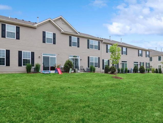 2049 Stuttle Road, Batavia, IL 60510