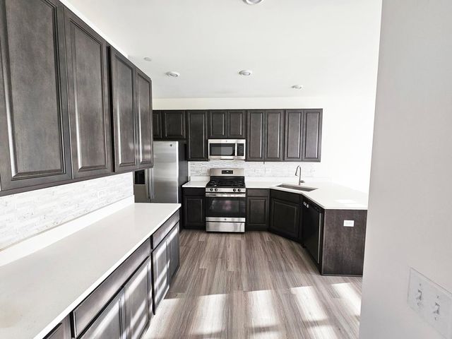 2049 Stuttle Road, Batavia, IL 60510