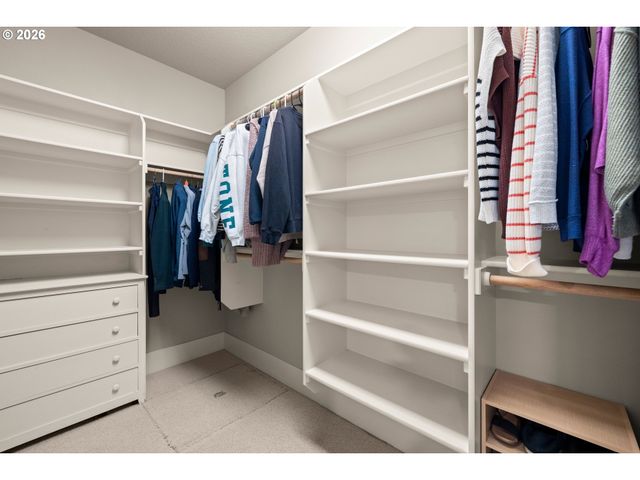 1971 FURLONG Ct, West Linn, OR 97068