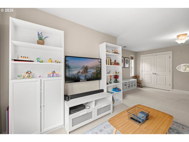 1971 FURLONG Ct, West Linn, OR 97068