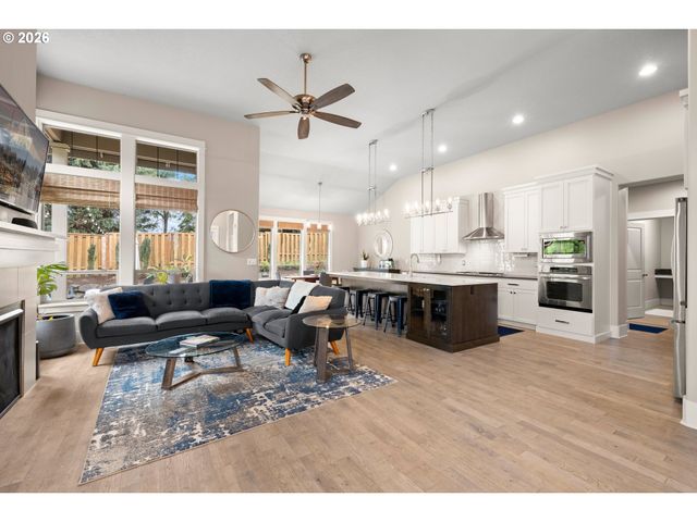 1971 FURLONG Ct, West Linn, OR 97068