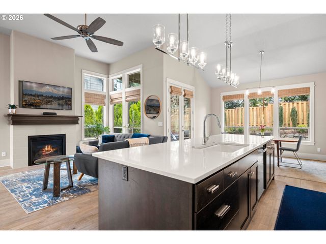 1971 FURLONG Ct, West Linn, OR 97068