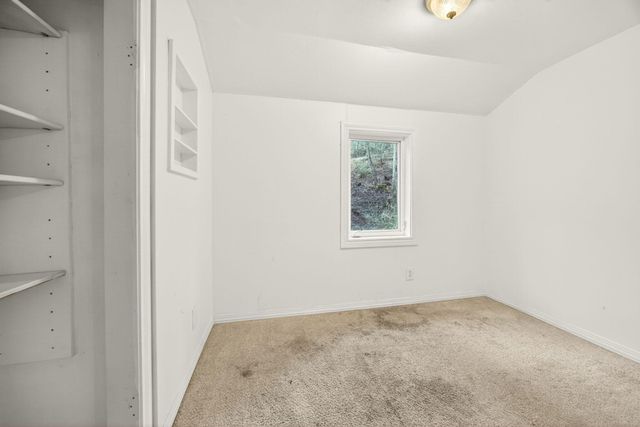 4098 Foots Creek R Fork Road, Gold Hill, OR 97525