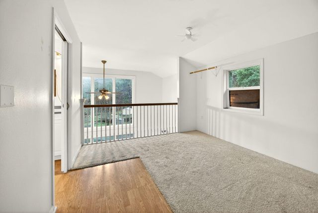 4098 Foots Creek R Fork Road, Gold Hill, OR 97525