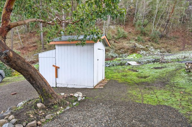 4098 Foots Creek R Fork Road, Gold Hill, OR 97525