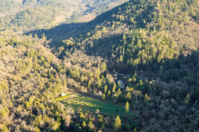 4098 Foots Creek R Fork Road, Gold Hill, OR 97525