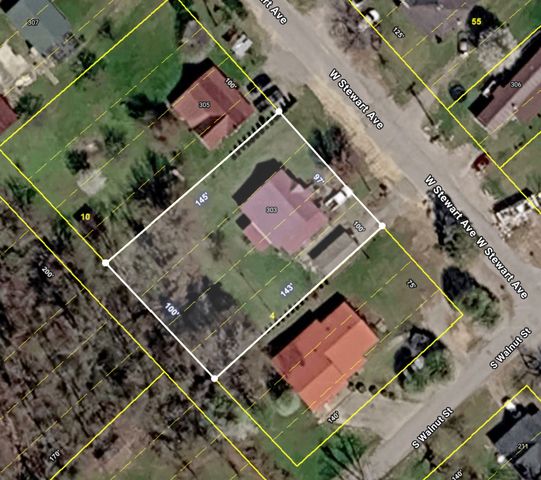 303 W Stewart Ave, Monterey, TN 38574