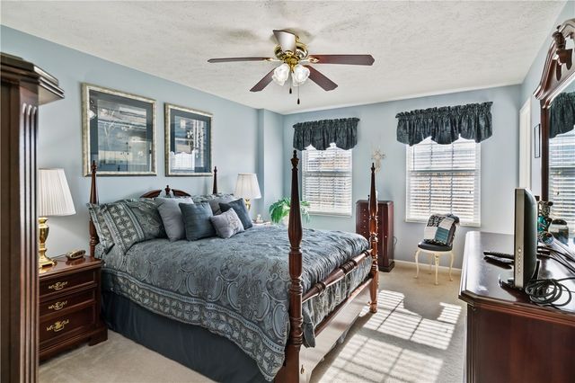 2307 Flint Dr 212-C, South Strabane, PA 15301