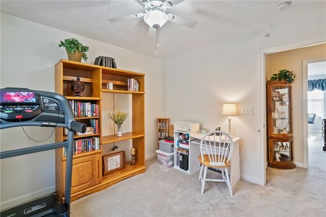 2307 Flint Dr 212-C, South Strabane, PA 15301