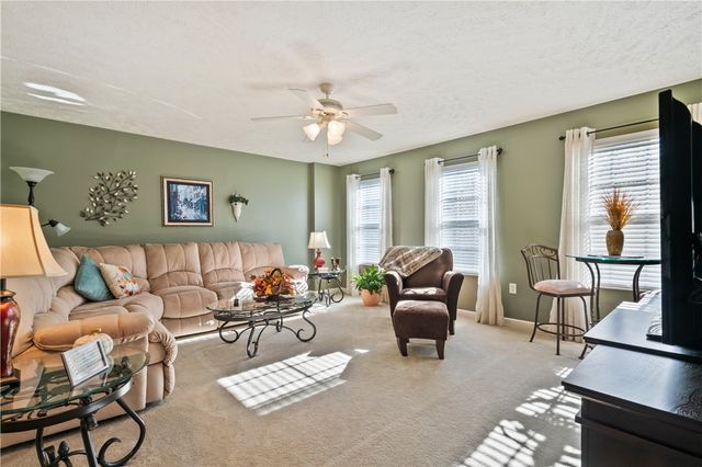 2307 Flint Dr 212-C, South Strabane, PA 15301