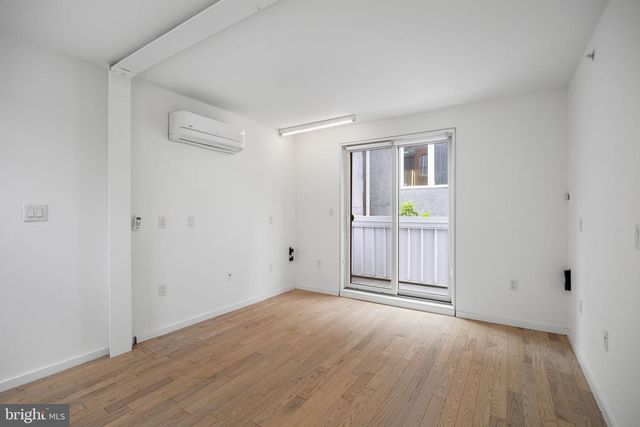 2710 W HARPER ST, Philadelphia, PA 19130