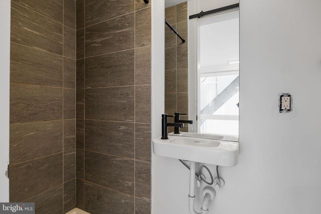 2710 W HARPER ST, Philadelphia, PA 19130