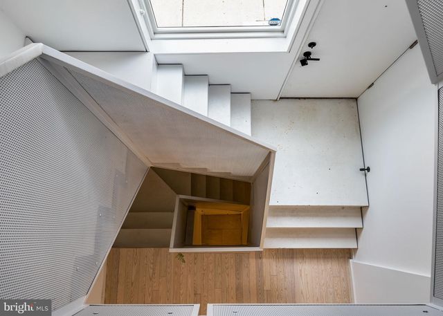 2710 W HARPER ST, Philadelphia, PA 19130