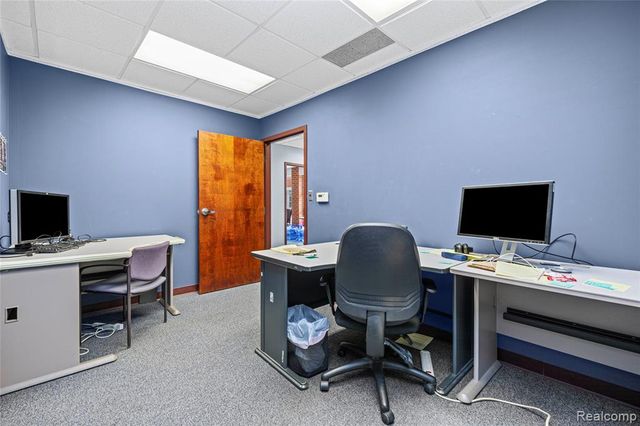 19337 Farmington Road, Livonia, MI 48152