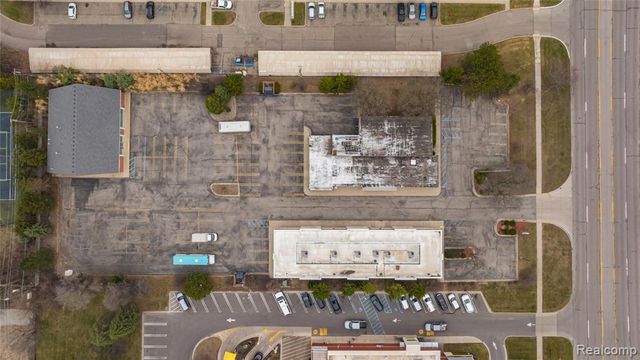 19337 Farmington Road, Livonia, MI 48152