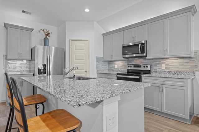 1259 Waterside Trace, Sealy, TX 77474