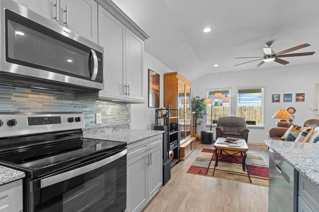 1259 Waterside Trace, Sealy, TX 77474