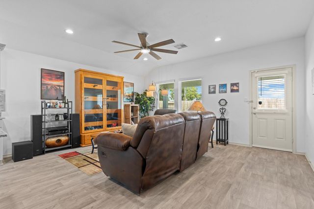 1259 Waterside Trace, Sealy, TX 77474