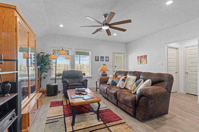 1259 Waterside Trace, Sealy, TX 77474