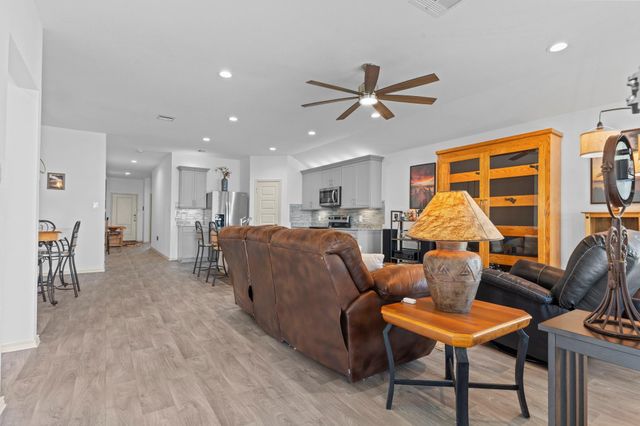 1259 Waterside Trace, Sealy, TX 77474