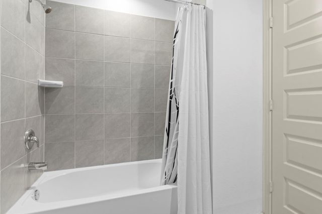 1259 Waterside Trace, Sealy, TX 77474