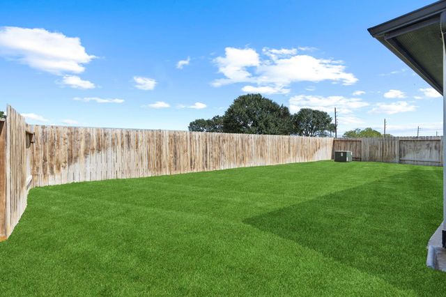 1259 Waterside Trace, Sealy, TX 77474