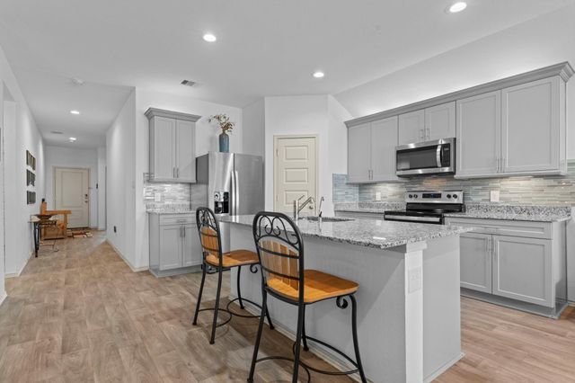 1259 Waterside Trace, Sealy, TX 77474