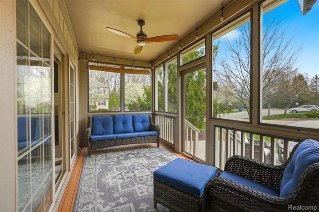 3793 Winding Brook Circle 1, Rochester Hills, MI 48309