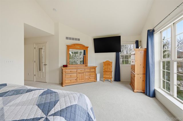 3793 Winding Brook Circle 1, Rochester Hills, MI 48309