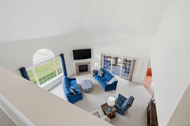 3793 Winding Brook Circle 1, Rochester Hills, MI 48309