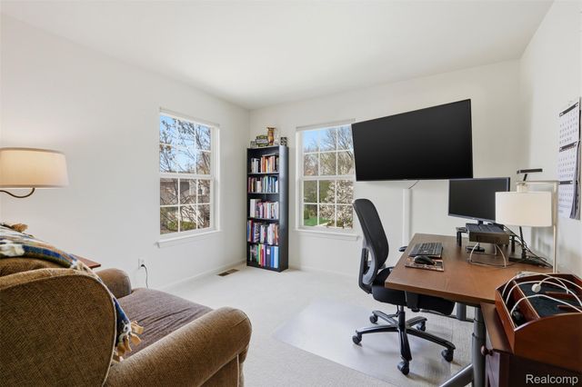 3793 Winding Brook Circle 1, Rochester Hills, MI 48309